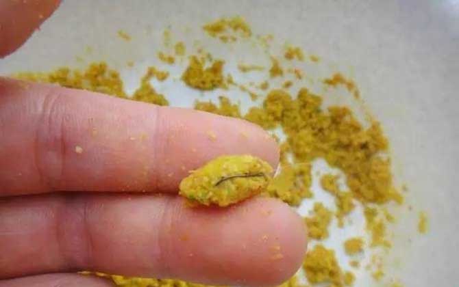 饵料附钩性不好怎么办?有6个原因,对照处理就能开好饵料!-第5张图片 饵料附钩性不好怎么办?有6个原因,对照处理就能开好饵料!-第5张图片